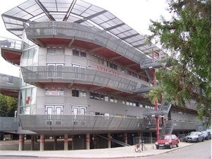 t3 à la location -   30000  NIMES, surface 96 m2 location t3 - UBI471071867
